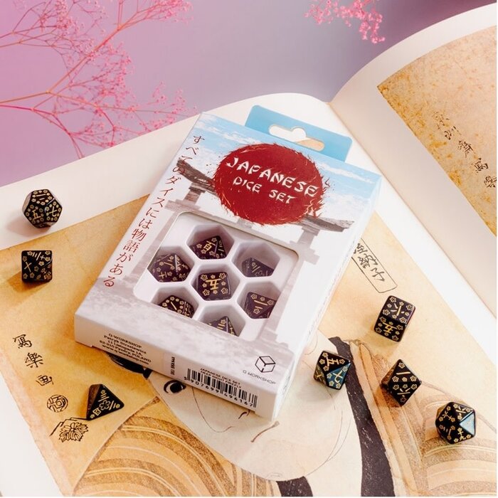 Q-Workshop 7-Piece Dice Set Japanese Deep Night Firefly