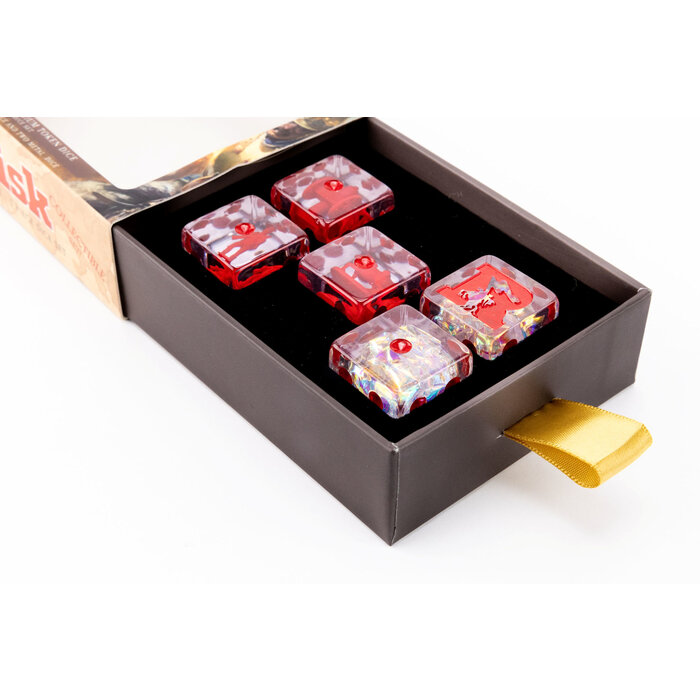 Fanroll Oversized Risk Dice Set: Token Inclusions (22mm)