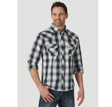 Wrangler Men's Long Sleeve Plaid Western Snap Shirt MVG286K