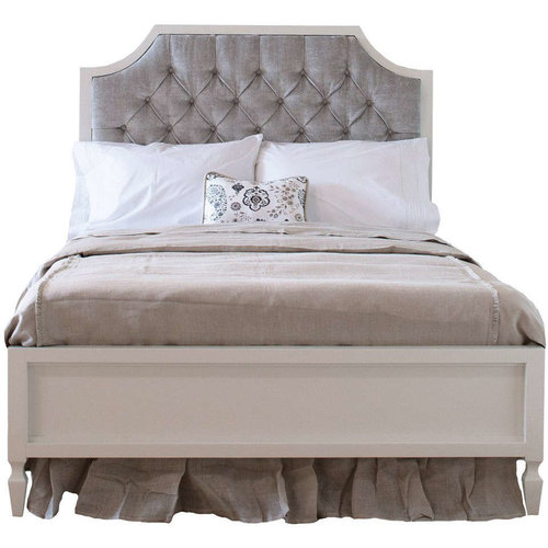 NEWPORT COTTAGES Newport Cottages Beverly Queen Bed with Tufted Headboard NEWPORT COTTAGES Newport Cottages Beverly Queen Bed with Tufted Headboard