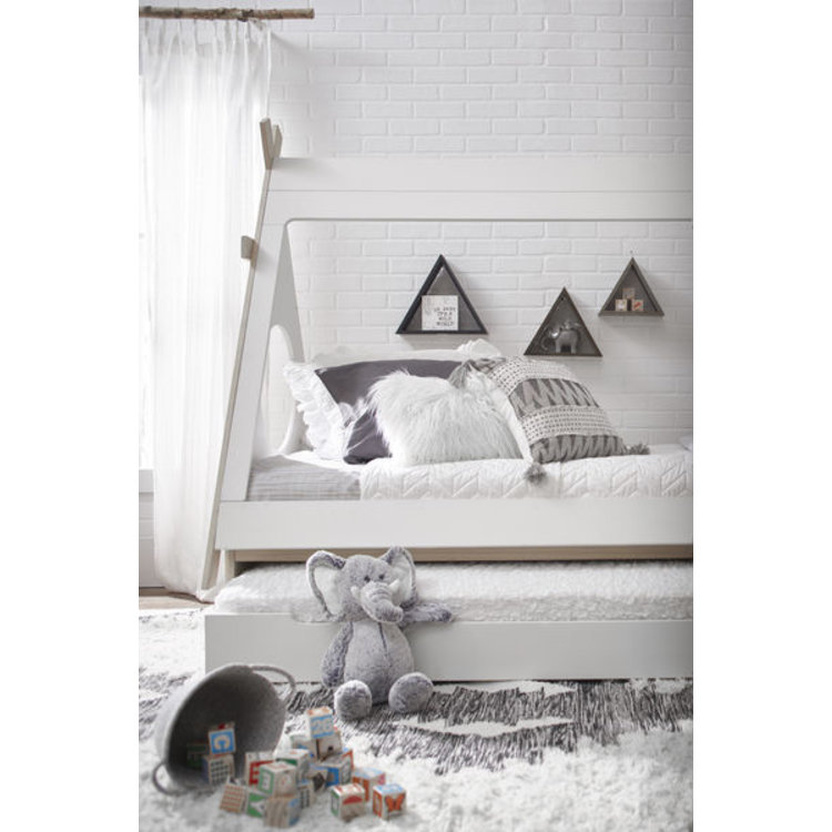 white teepee bed