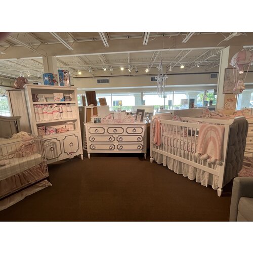 FLOOR SAMPLE 50% off Newport Cottages Beverly 3 piece set FLOOR SAMPLE 50% off Newport Cottages Beverly 3 piece set