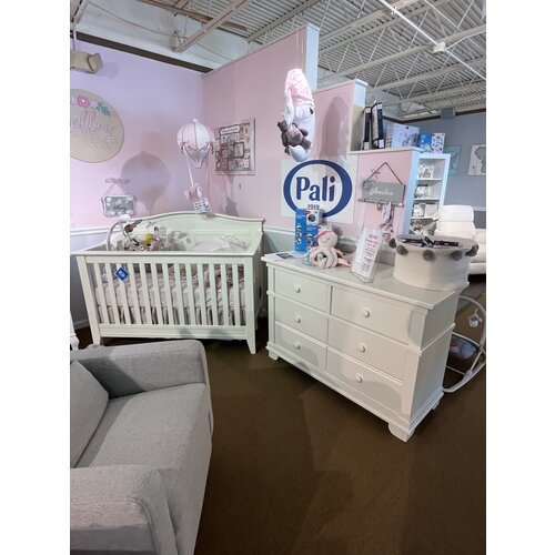 40% OFF NAPOLI Convertible Crib/TORINO Double Dresser FLOOR MODEL 40% OFF NAPOLI Convertible Crib/TORINO Double Dresser FLOOR MODEL