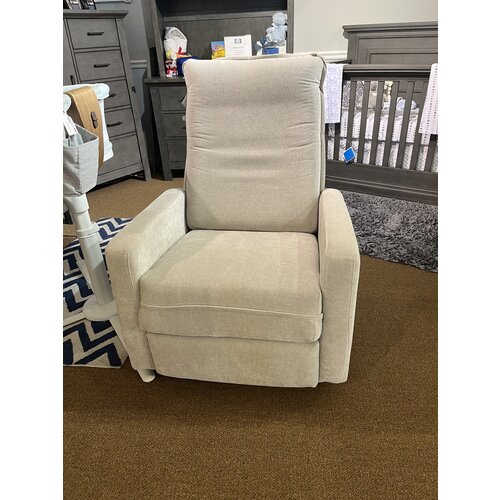20% Off Floor Sample Cali Power Swivel Glider Recliner 20% Off Floor Sample Cali Power Swivel Glider Recliner