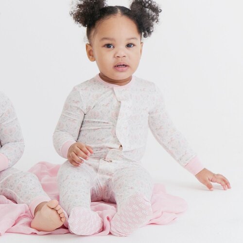 MAGNETIC ME Magnetic Me Carousel Model Magnetic Footie w/ Ruffles MAGNETIC ME Magnetic Me Carousel Model Magnetic Footie w/ Ruffles
