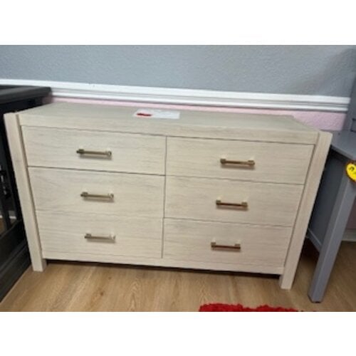 Hemsted Dresser Floor Sample 50% OFF Hemsted Dresser Floor Sample 50% OFF