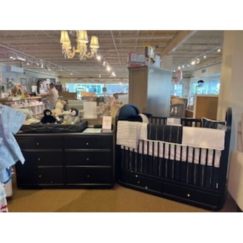 Bellini Bellini 2-pc Aspen Black/Cane Crib + Dresser Floor Sample 50% OFF Bellini Bellini 2-pc Aspen Black/Cane Crib + Dresser Floor Sample 50% OFF