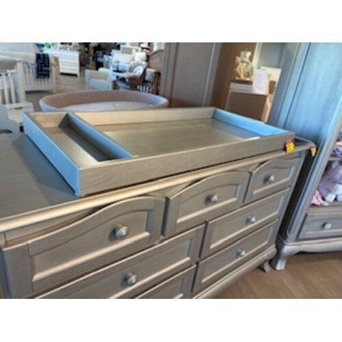Cleopatra Double Dresser+Tray in Stardust Floor Sample 50% OFF