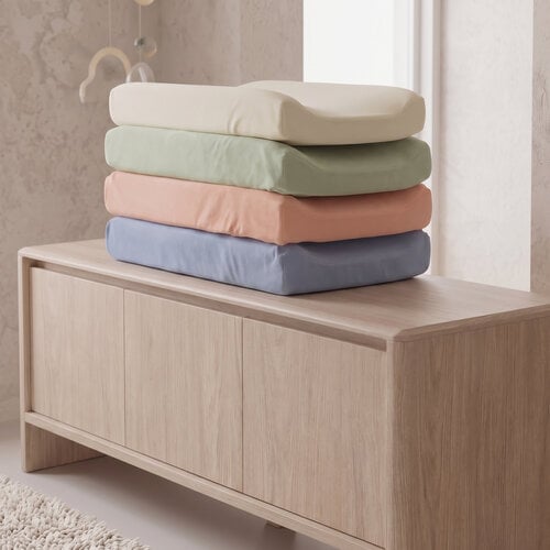 SUGAR + MAPLE Sugar + Maple Solid Contoured Changing Pad Cover