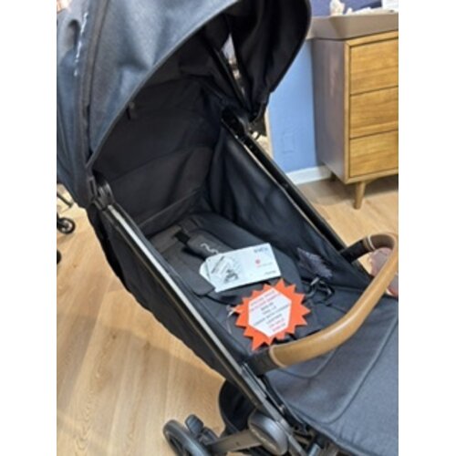 TRVL LX Stroller + Carry Bag Caviar/Cognac Floor Sample Reg $ 600