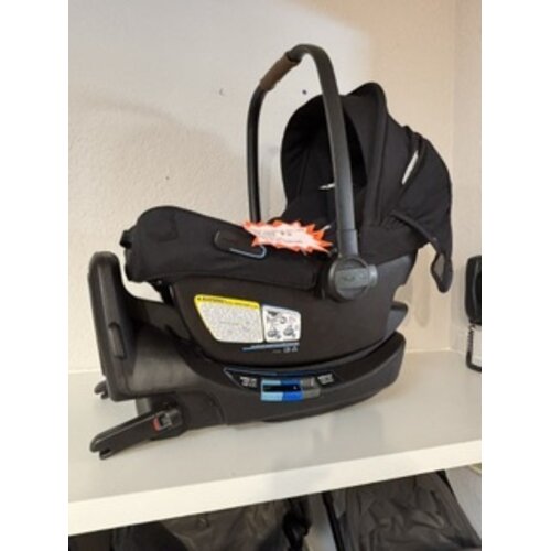 Pipa AIRE RX Infant Car Seat +RX Base Caviar/Cognac 40% OFF