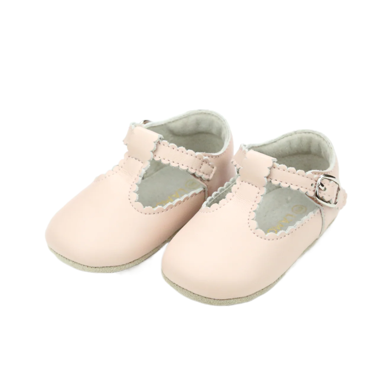L'Amour Elodie Scalloped T-Strap Mary Jane Crib Shoe - Pink
