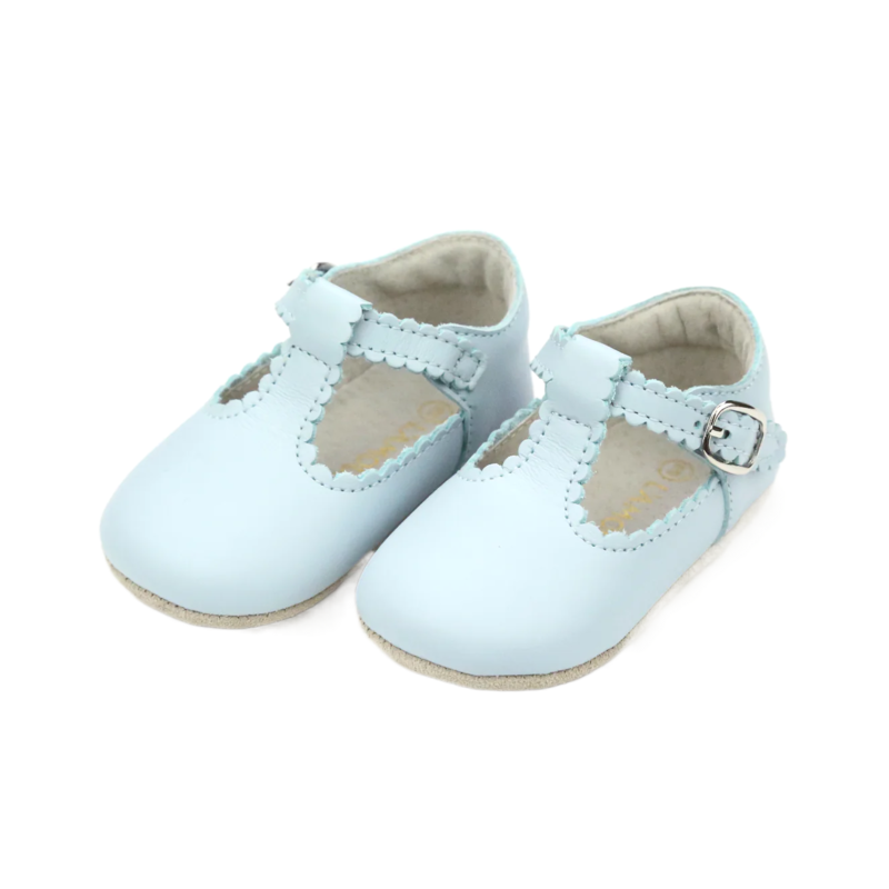 L'Amour Elodie Scalloped T-Strap Mary Jane Crib Shoe - Blue