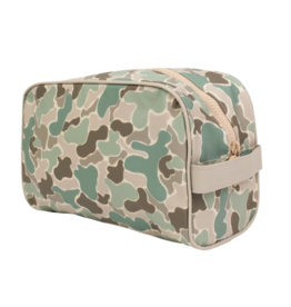 Apple of My Isla Apple of My Isla The Dopp Kit - Camo
