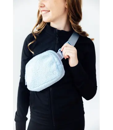 Mila & Rose Mila & Rose Light Blue Fleece Belt Bag