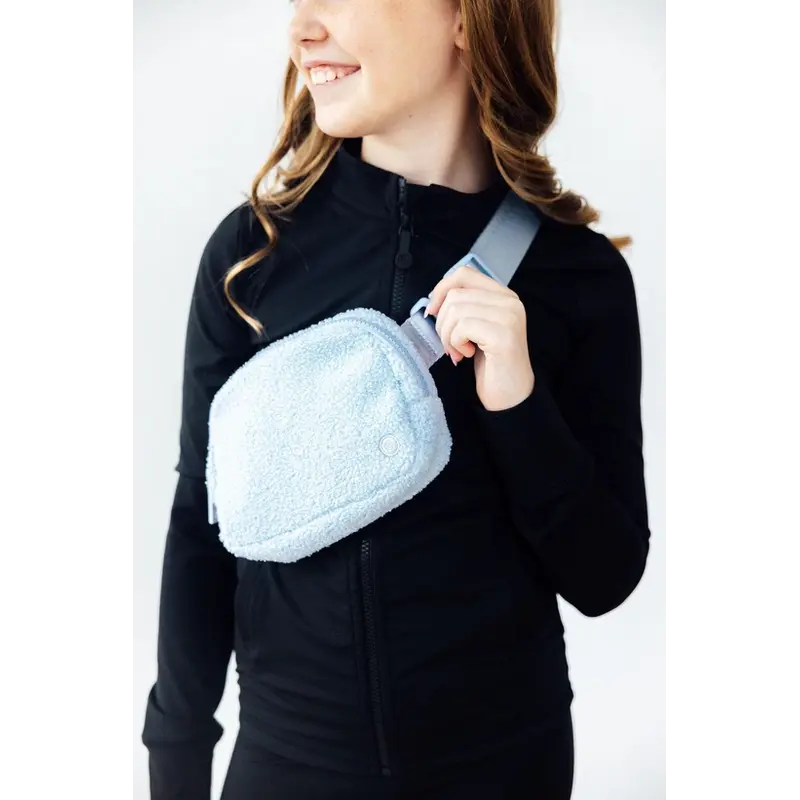 Mila & Rose Mila & Rose Light Blue Fleece Belt Bag