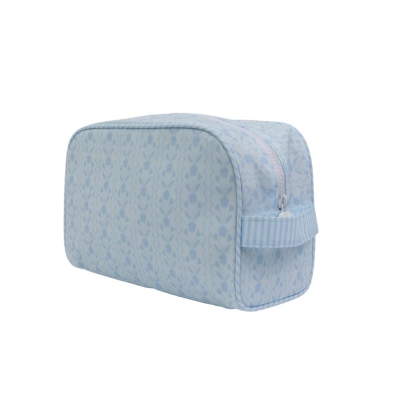 Apple of My Isla Apple of My Isla The Dopp Kit - Bluebell Floral