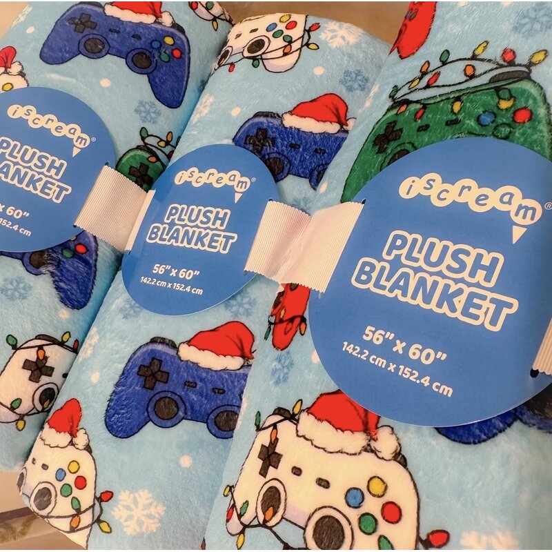Iscream iscream Holiday Gamer Plush Blanket