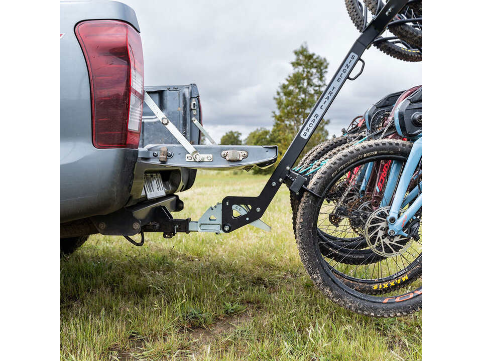 Single Trail Single Trail Rack EZ RFS - 3 Bike Tilting - Black Textured Powder Coat