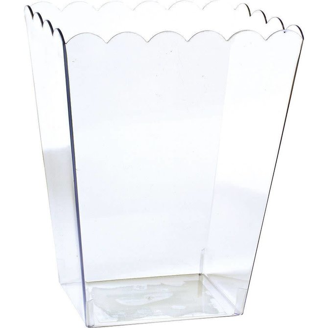Large Clear Plastic Scalloped Container
