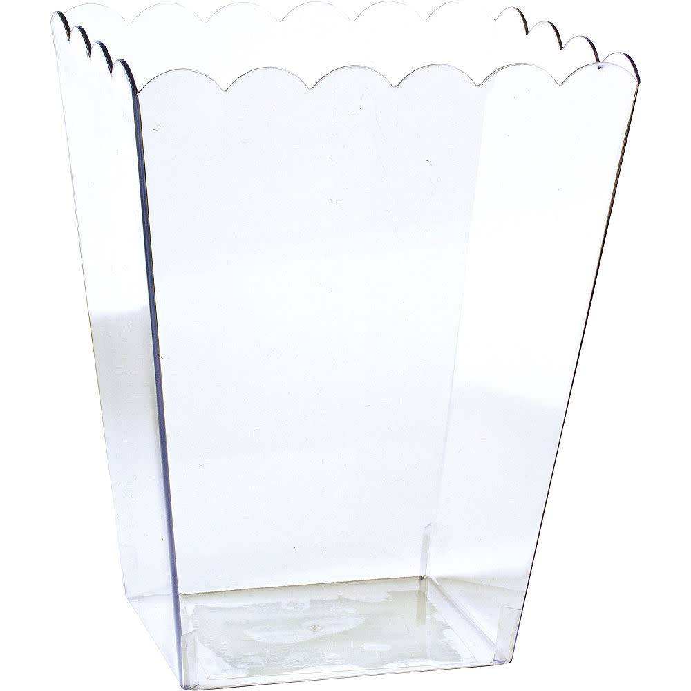 Large Clear Plastic Scalloped Container