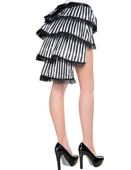 Black and Bone Tie on Bustle*