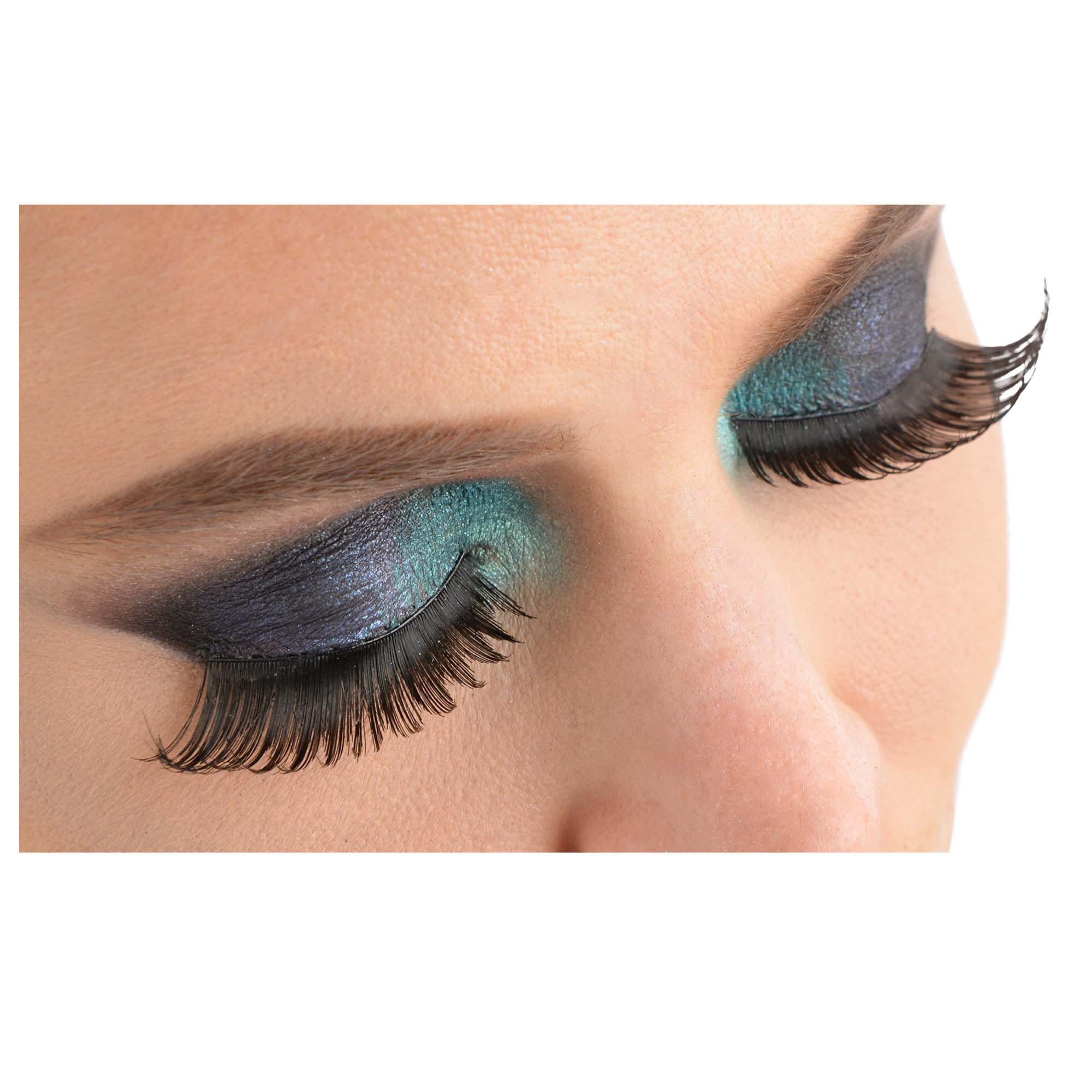 Sultry Black Eyelashes