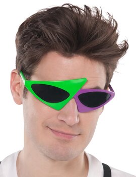 Asymmetric Glasses