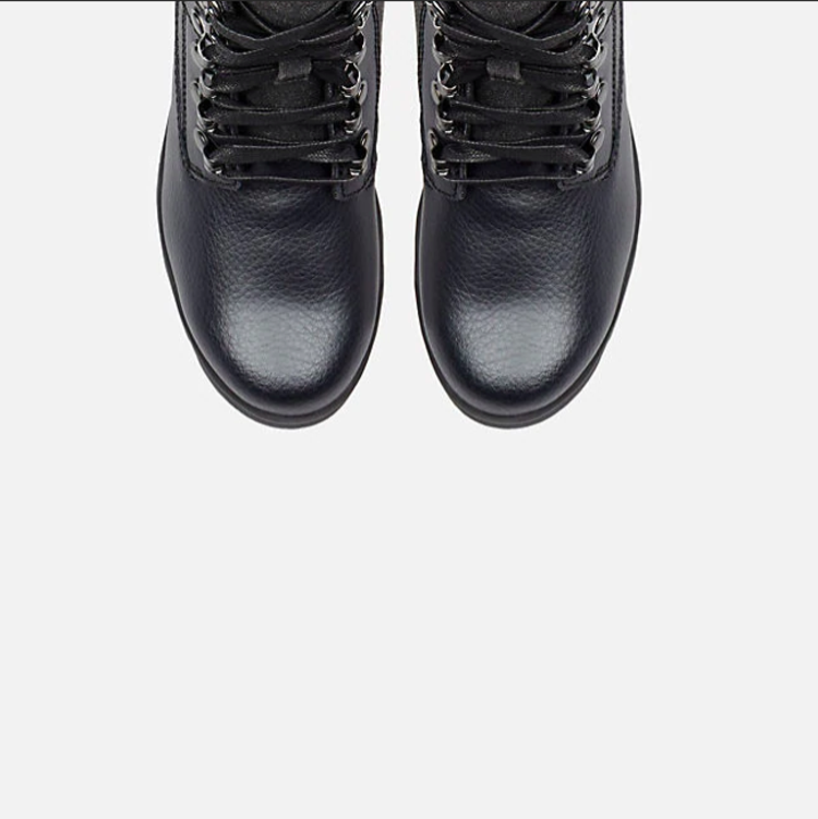 Sorel Youth Emilie Conquest