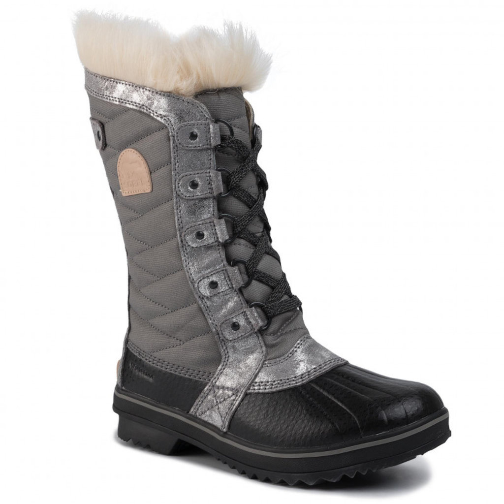 sorel youth tofino