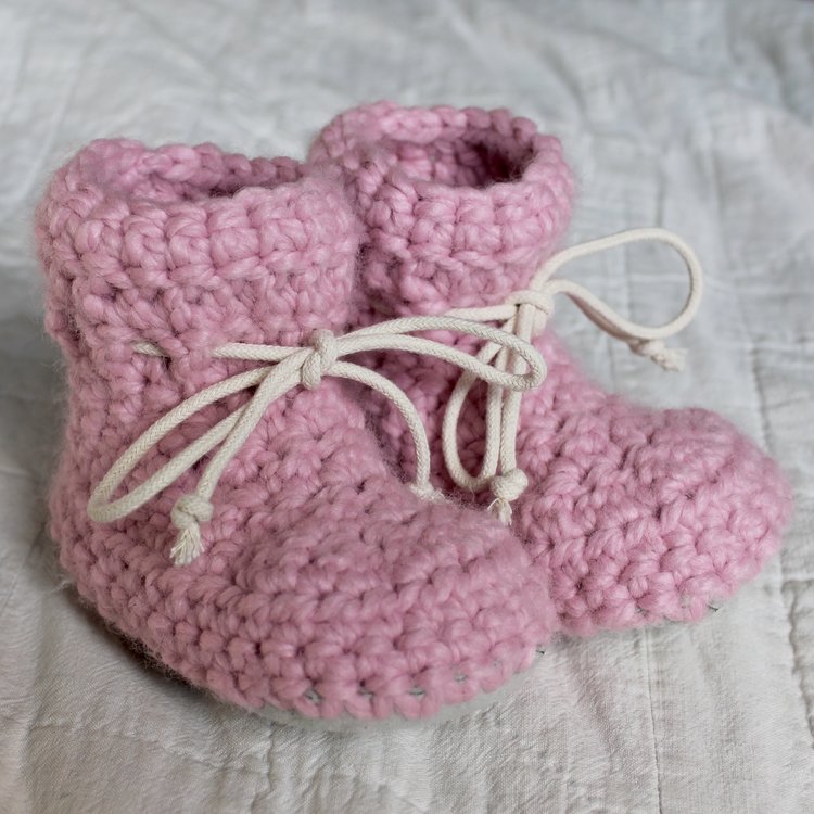 Juno Crochet Juno Sheepskin Slipper Pink
