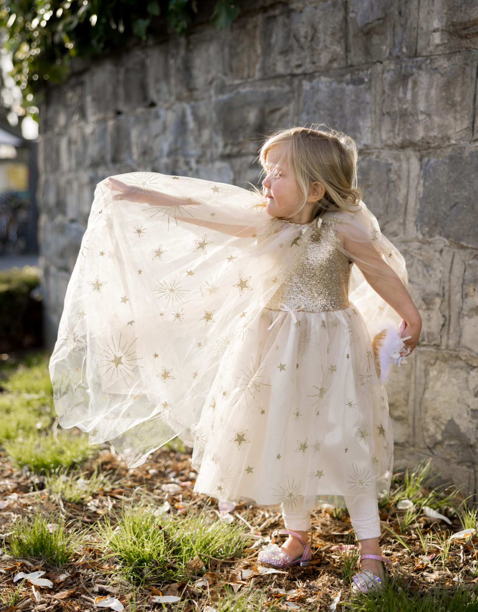 GreatPretenders 5075 Golden Glam Cape