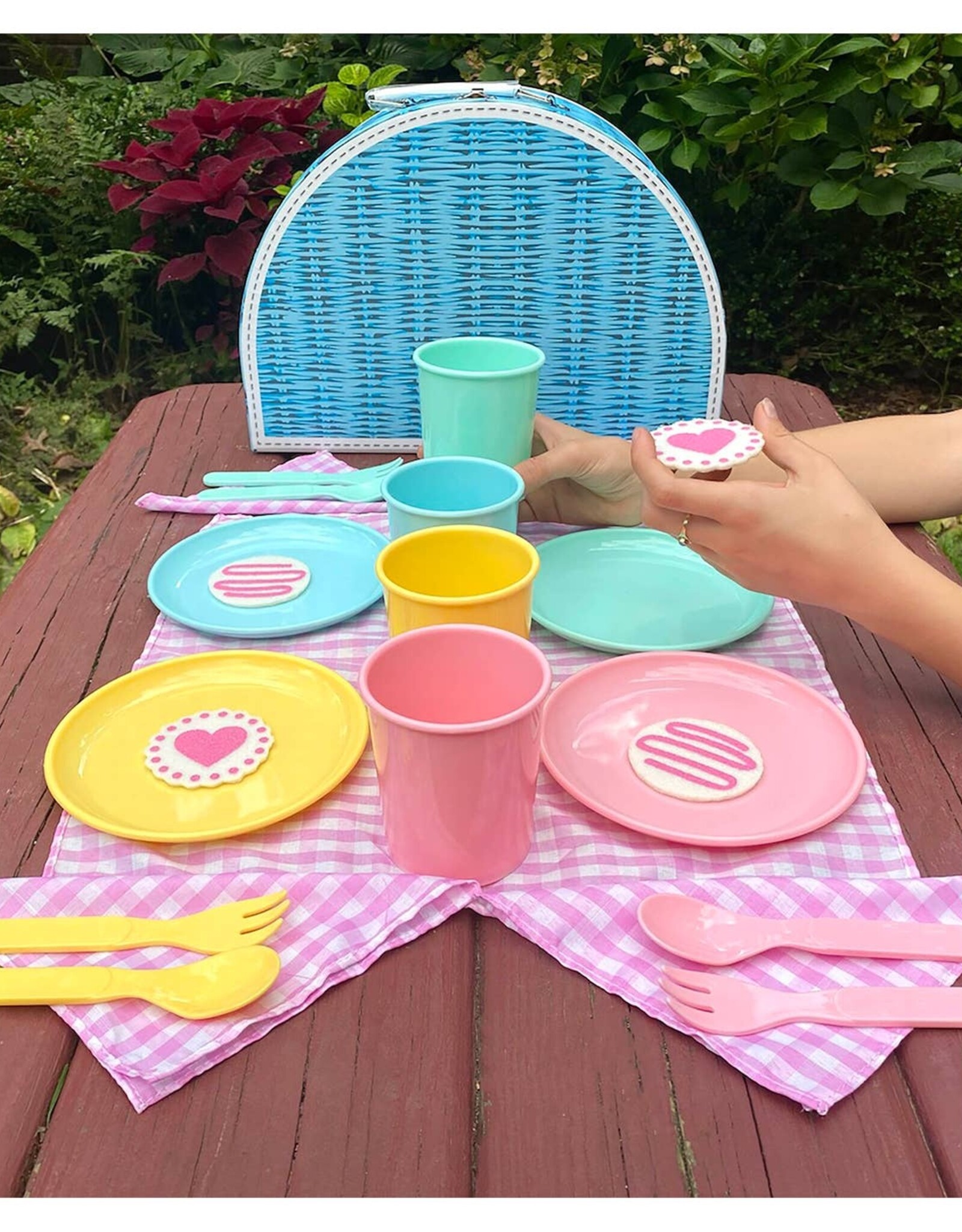 Bright Stripes Deluxe 25pc Picnic Set Pastel