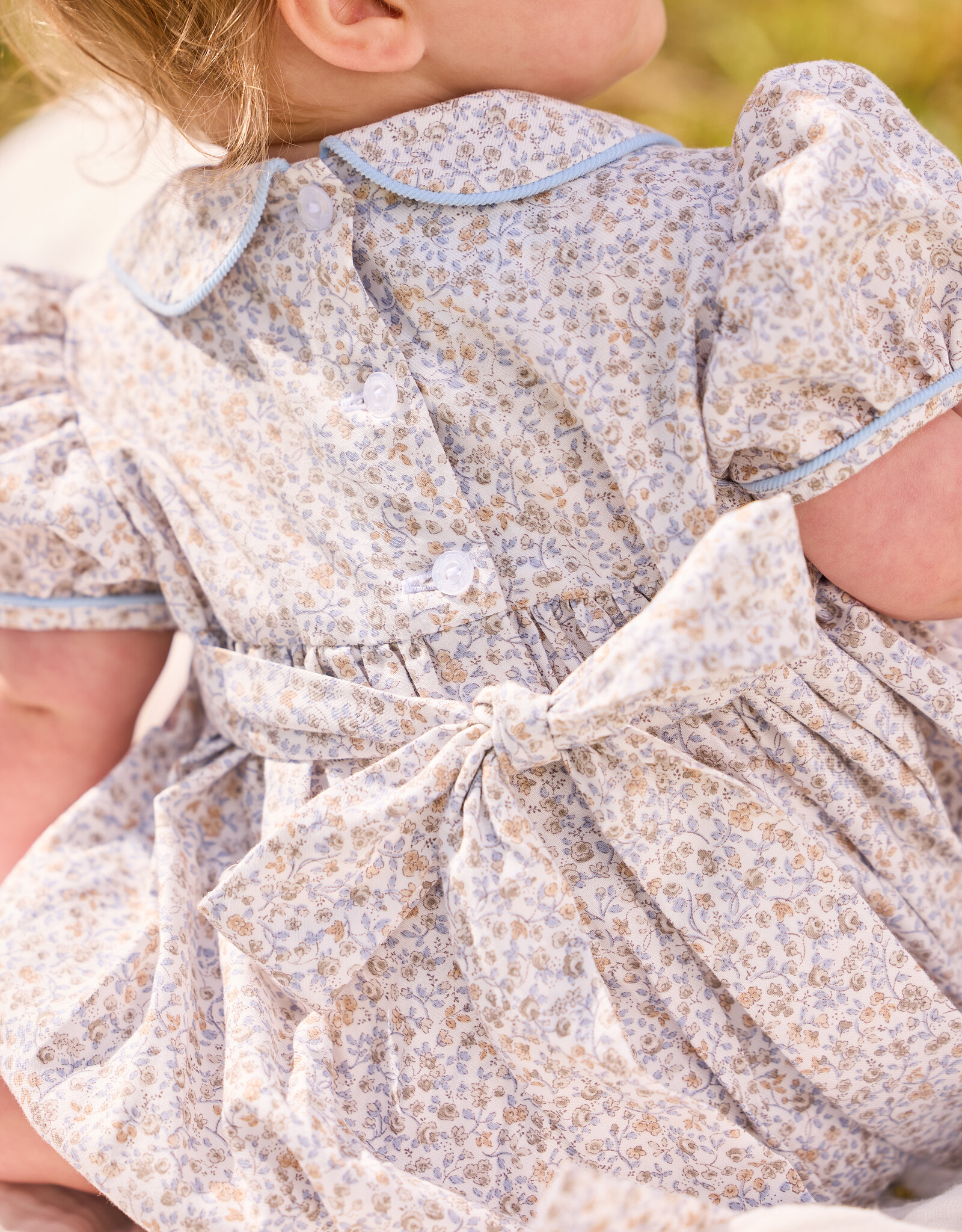 Little English LEF25 Smocked Peter Pan Bubble Winthrop Floral