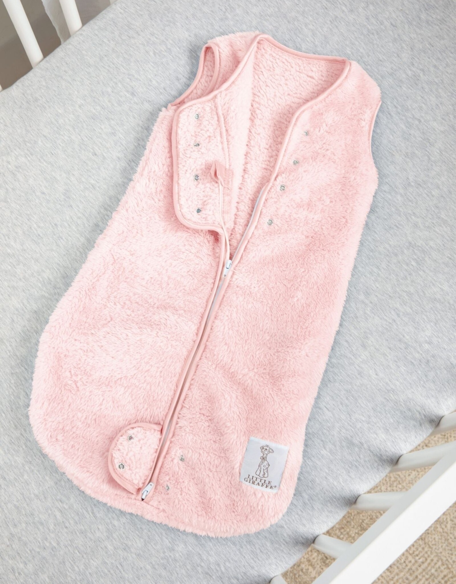 Little Giraffe Stretch Chenille Dreamsack Pink