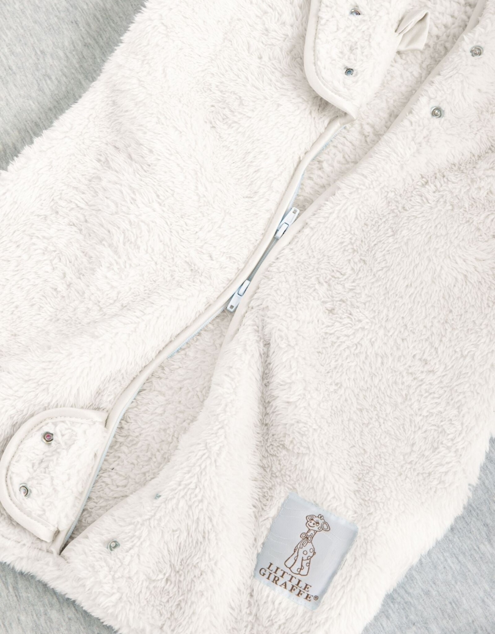 Little Giraffe Stretch Chenille Dreamsack White