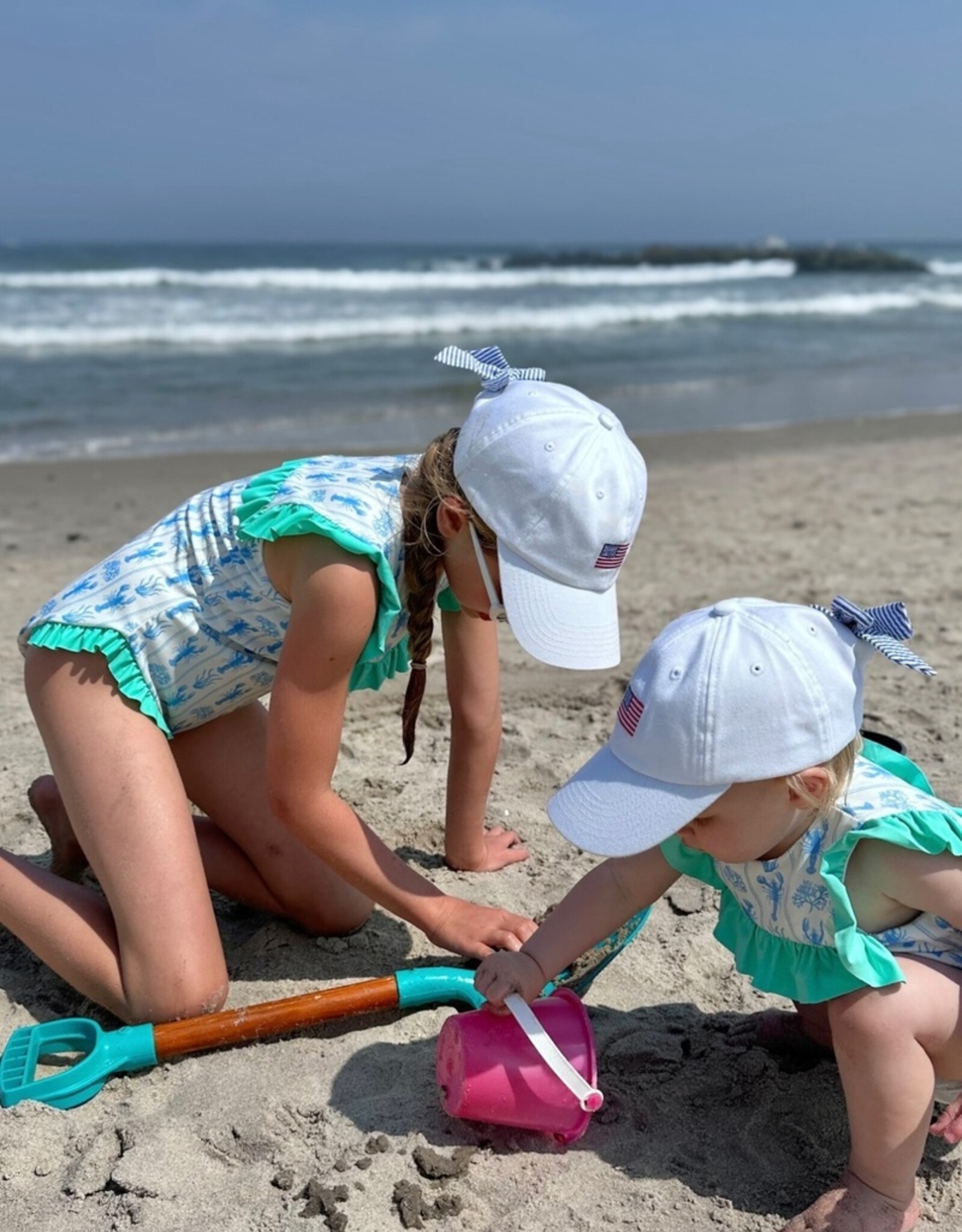 Bits & Bows BB White American Flag Bow Hat