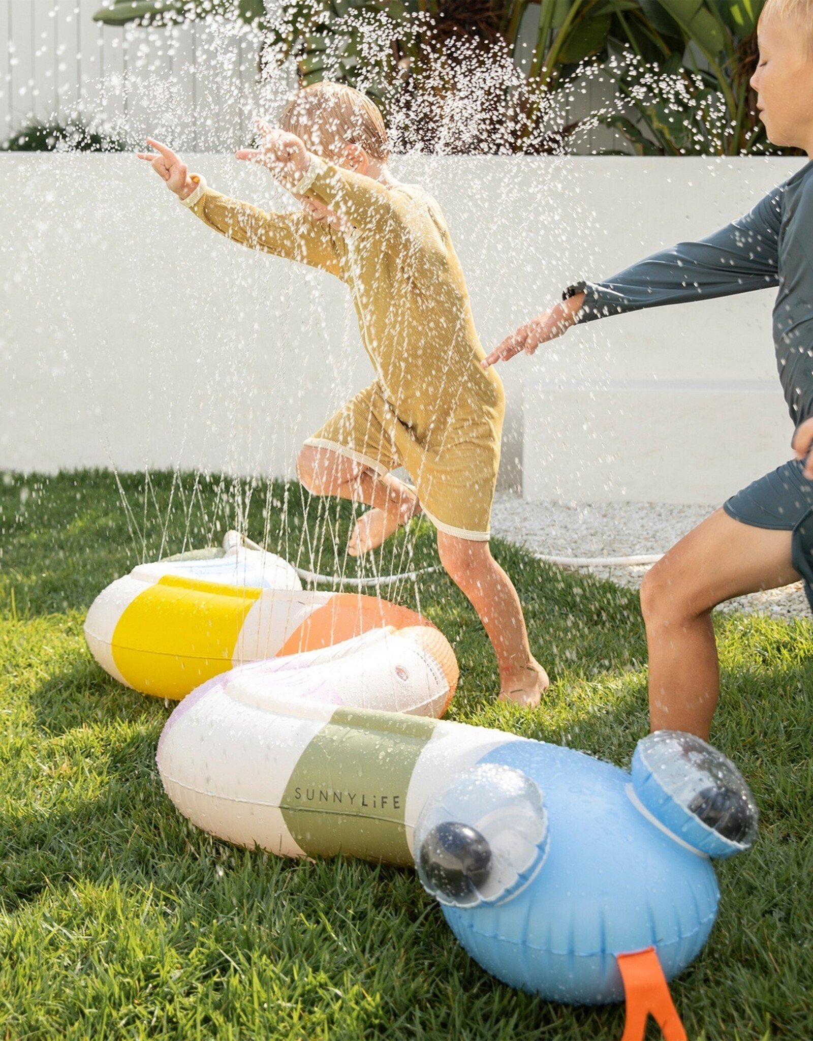 Sunnylife Inflatable Spring Into the Wild Multi