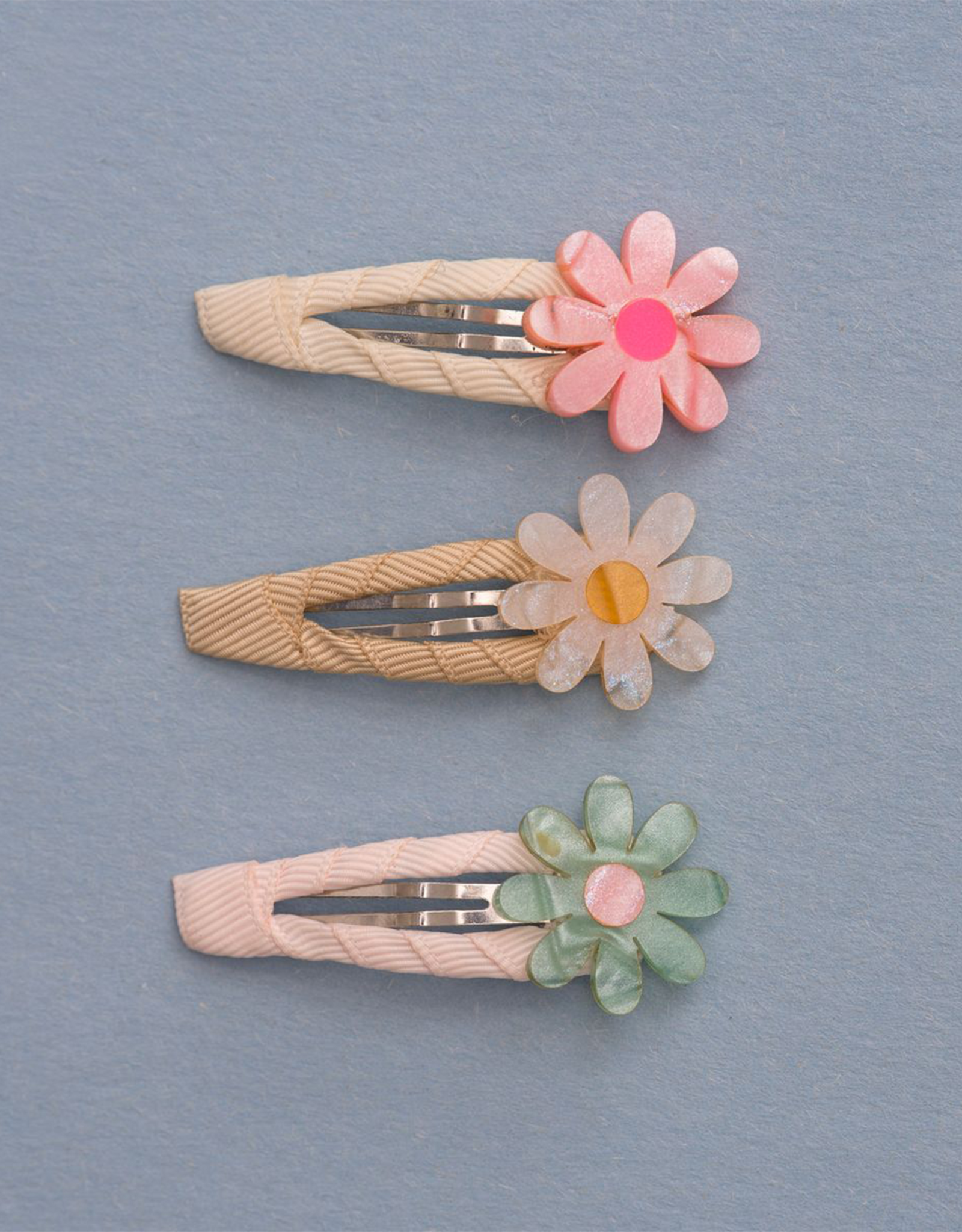 Lilies & Roses LR Snap Clips Daisy Flower Pearl C015-23T
