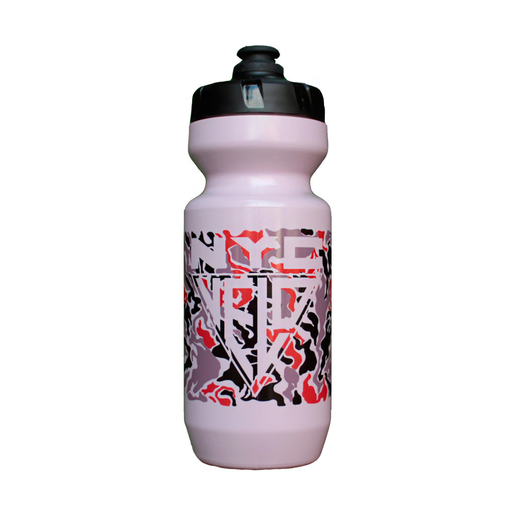 https://cdn.shoplightspeed.com/shops/622474/files/51141157/nyc-velo-pink-astra-camo-22oz-purist-water-bottles.jpg