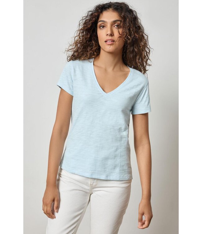 Lilla P SHORT SLEEVE BACK SEAM V-NECK