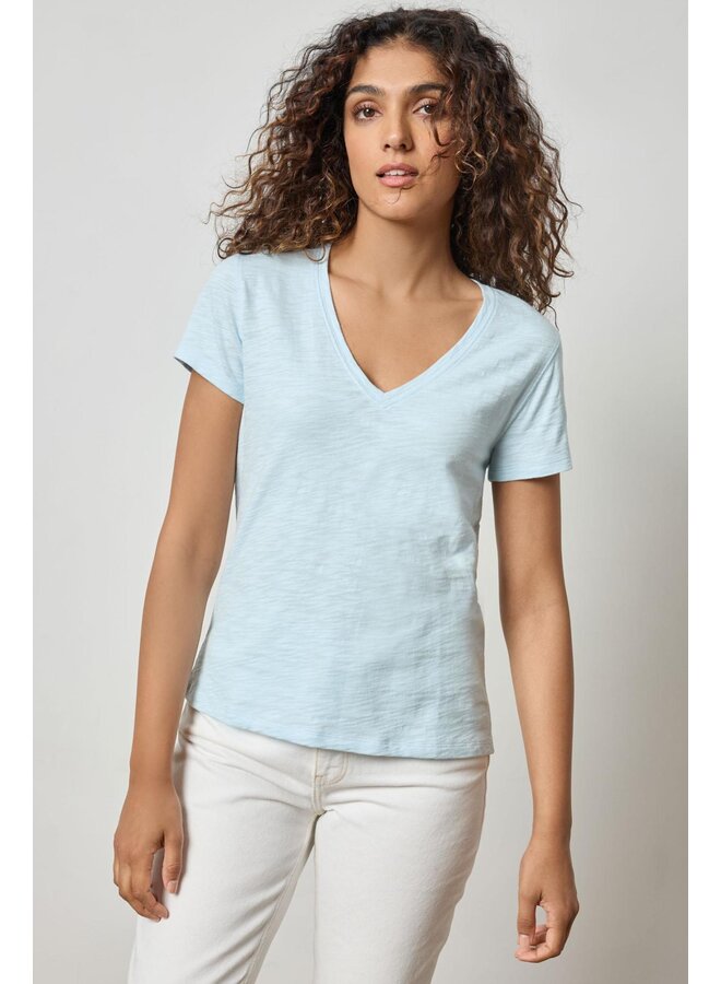 SHORT SLEEVE BACK SEAM V-NECK