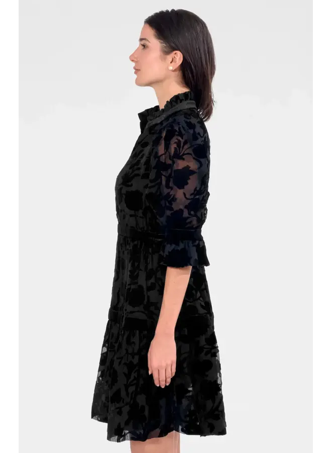 LUXE GARDEN TEAR DROP