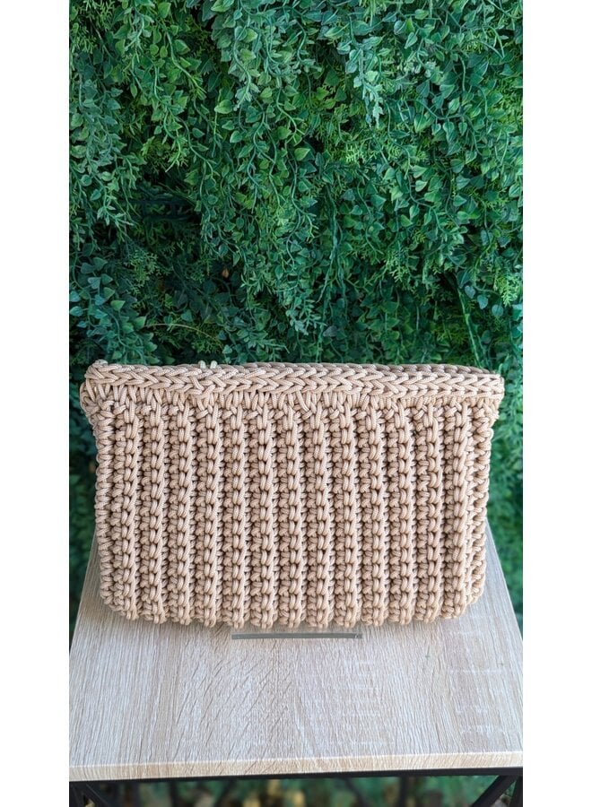 CROCHET CLUTCH