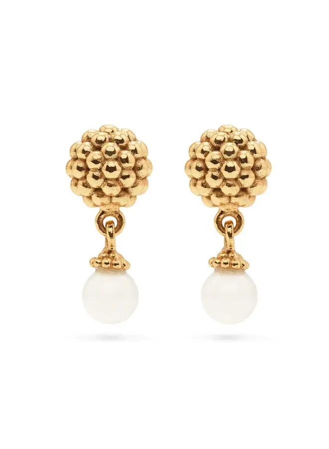 Berry Drop Stud Earrings Pearl