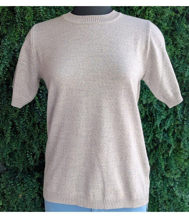 SHORT SLEEVE KNITTED SWEATER