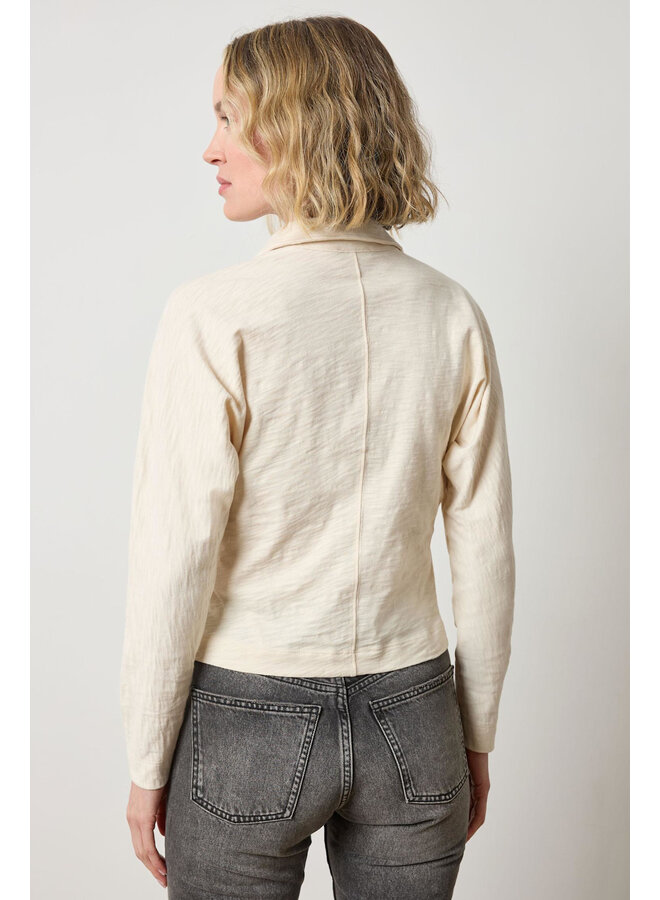 SIDE PLEAT BUTTON DOWN