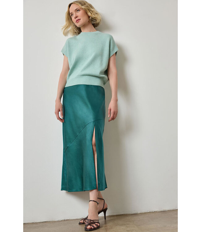 BANDED BOTTOM WEDGE SWEATER