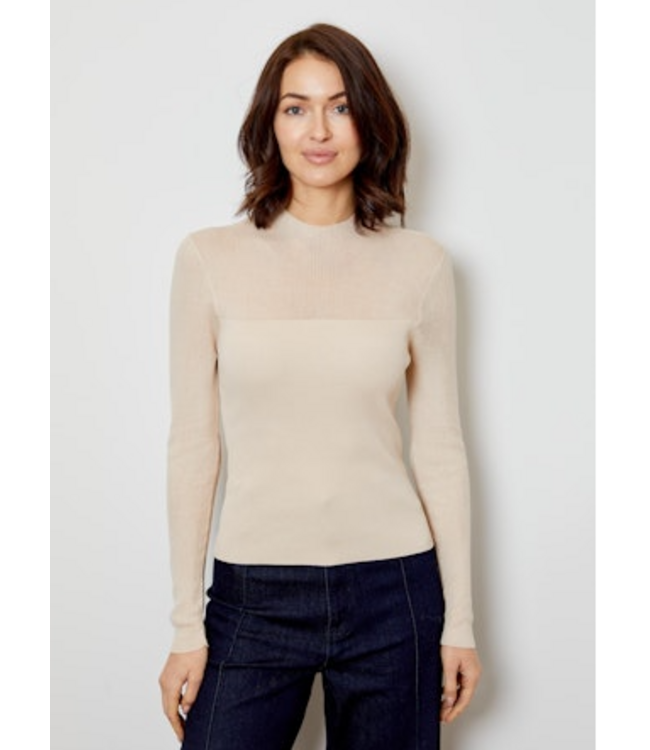 DESIGN HISTORY TEANNA TOP