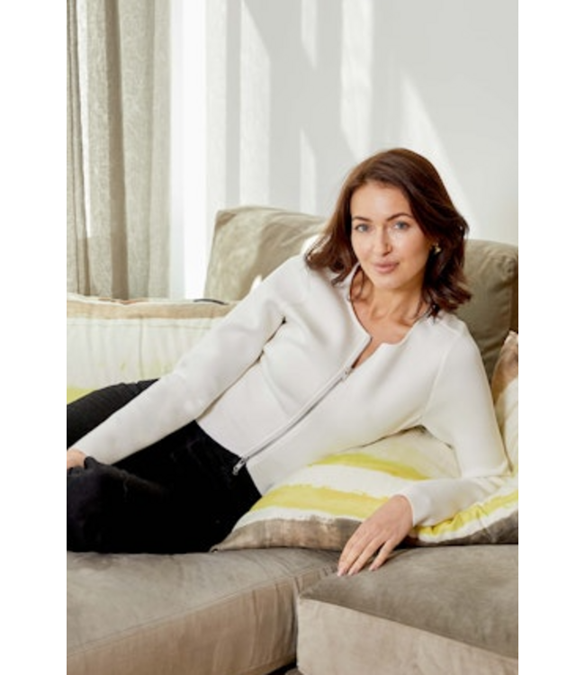 DESIGN HISTORY NILI TOP